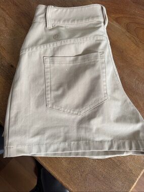 lululemon athletica Cream Women’s Skort
